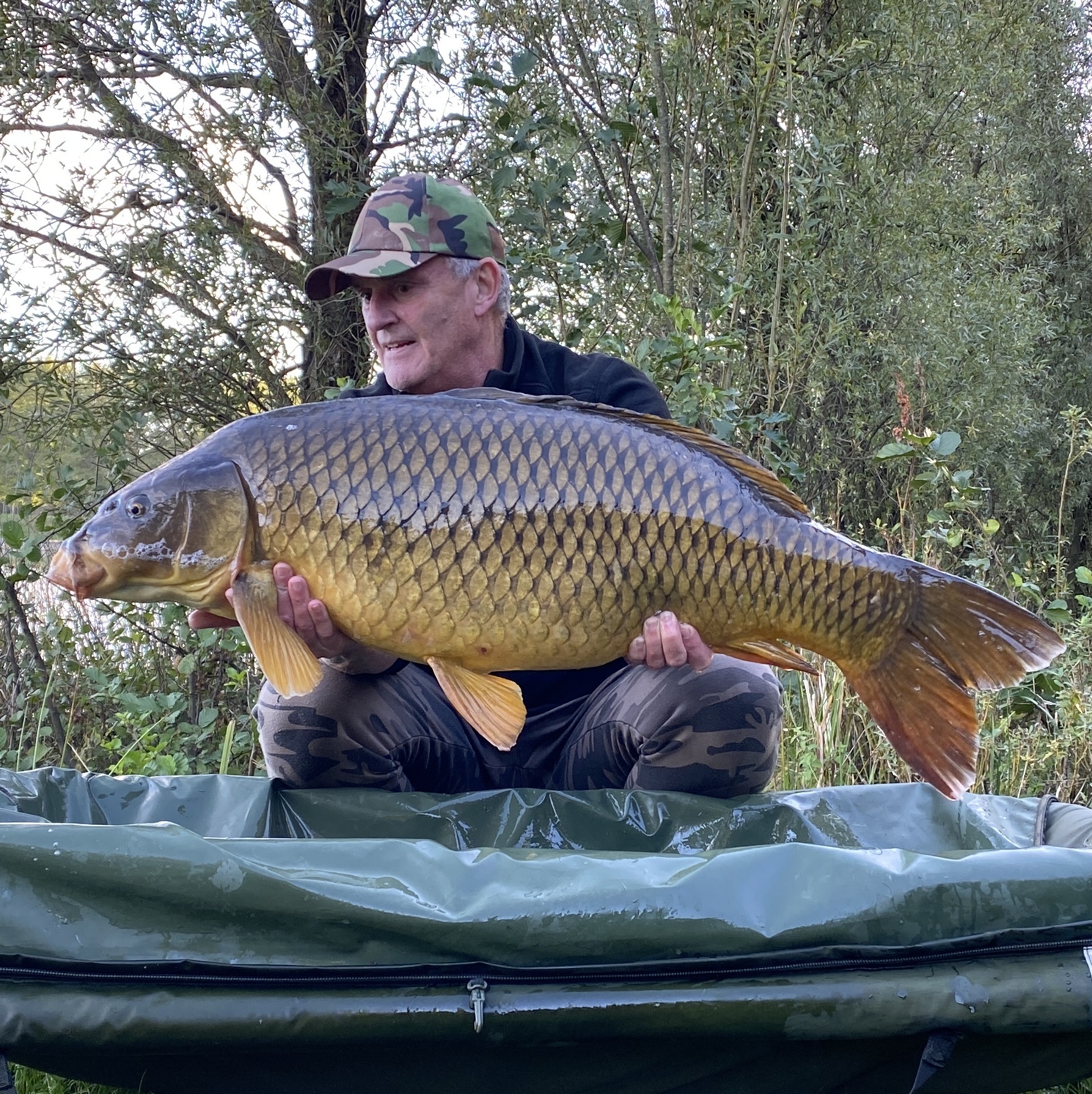 Schubkarper van 19 kg en 99 cm